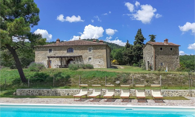 Anghiari House | 500 m² House ∙ 6 bedrooms ∙ 12 guests