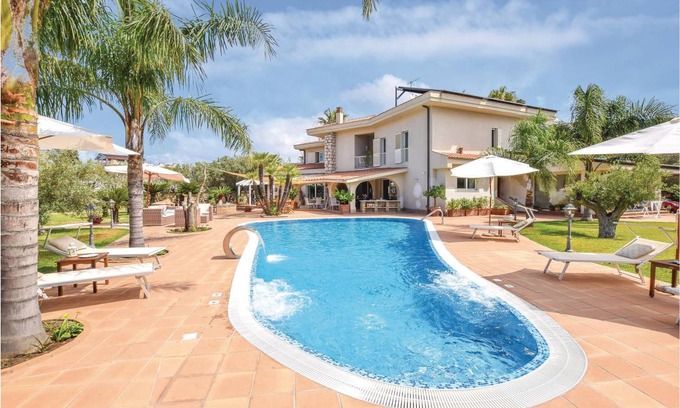 Nocera Scalo House | 500 m² House ∙ 6 bedrooms ∙ 13 guests