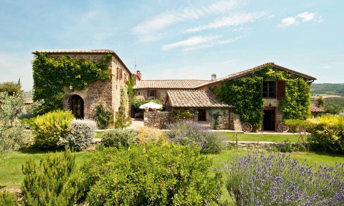 Montalcino Villa | 500 m² Villa ∙ 5 bedrooms ∙ 10 guests