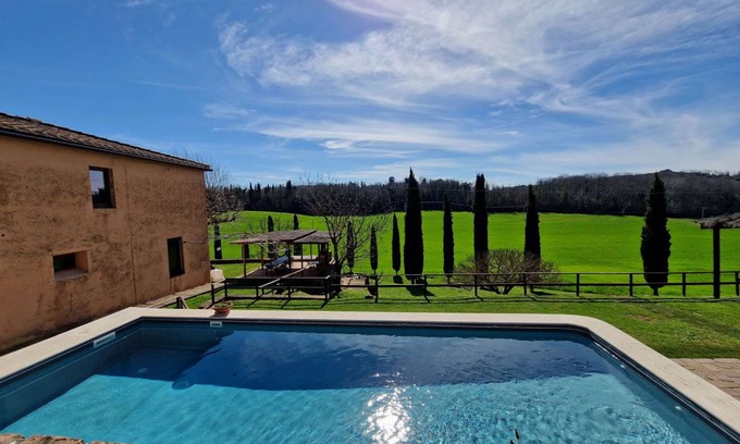 Simignano Villa | 500 m² Villa ∙ 7 bedrooms ∙ 16 guests