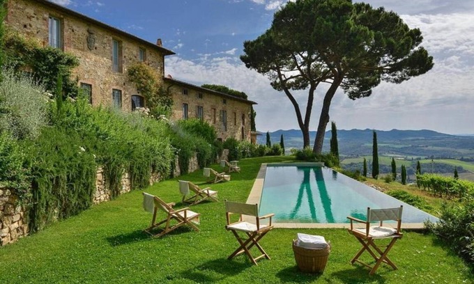 Pievasciata Villa | 500 m² Villa ∙ 7 bedrooms ∙ 14 guests