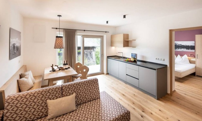 Barbiano Apartment | 54 m² Apartment ∙ 2 bedrooms ∙ 4 guests