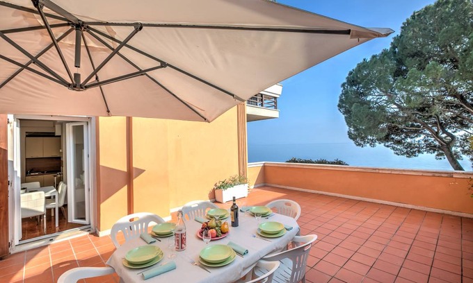 Gardone Riviera Apartment | 55 m² Apartment ∙ 1 bedroom ∙ 3 guests