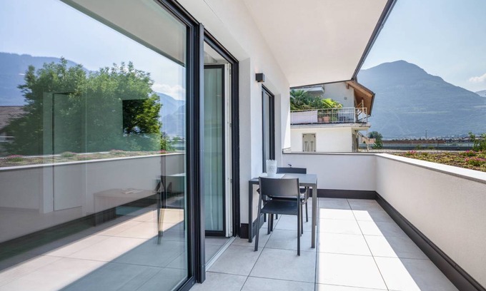 Laives Apartment | 57 m² Apartment ∙ 1 bedroom ∙ 4 guests