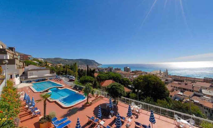 Pietra Ligure Apartment | 60 m² Apartment ∙ 2 bedrooms ∙ 8 guests