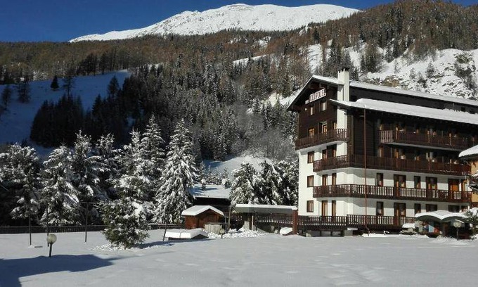 Champoluc Apartment | 60 m² Serviced apartment ∙ 2 bedrooms ∙ 6 guests