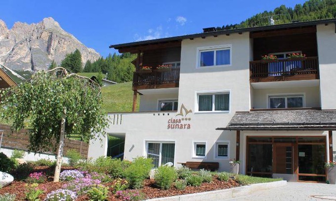 Colfosco Apartment | 60 m² Serviced apartment ∙ 2 bedrooms ∙ 4 guests