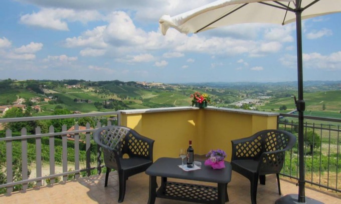 Agliano Terme Apartment | 70 m² Apartment ∙ 1 bedroom ∙ 3 guests