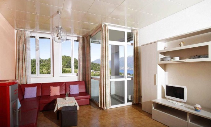 Euroville Apartment | 70 m² Apartment ∙ 1 bedroom ∙ 5 guests
