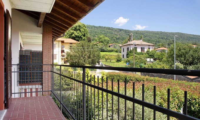 Cocquio-Trevisago Apartment | 70 m² Apartment ∙ 2 bedrooms ∙ 4 guests