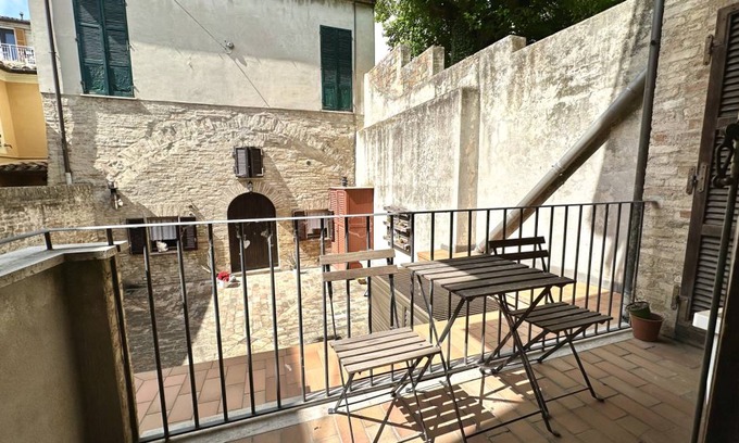 Recanati Old Town Apartment | 70 m² Apartment ∙ 2 bedrooms ∙ 4 guests