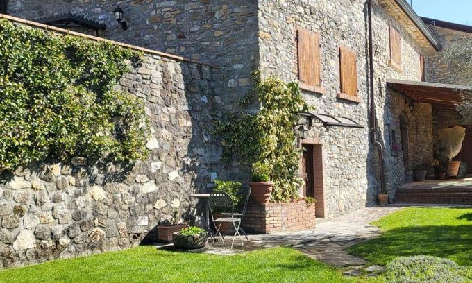 Comano Apartment | 75 m² Apartment ∙ 3 bedrooms ∙ 7 guests