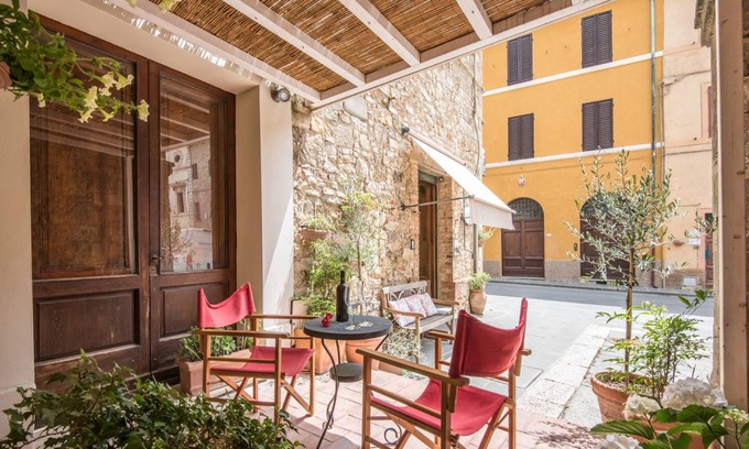 Radicondoli Apartment | 85 m² Apartment ∙ 1 bedroom ∙ 4 guests