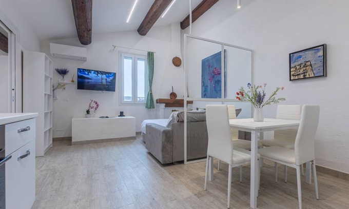 Ferrara Historic Centre Apartment | 88 m² Apartment ∙ 1 bedroom ∙ 5 guests