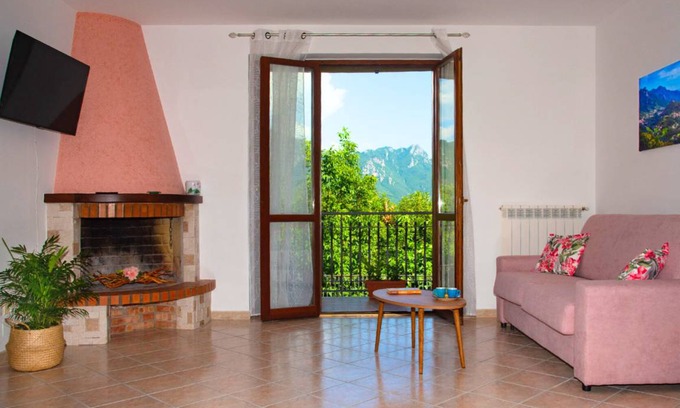 Tramonti Apartment | 90 m² Apartment ∙ 2 bedrooms ∙ 4 guests