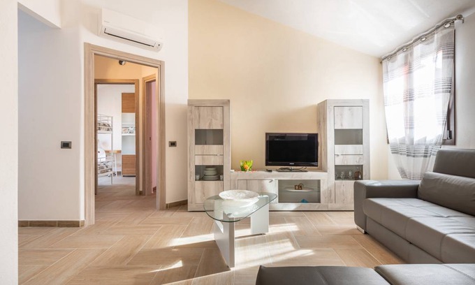 Capoterra House | 90 m² House ∙ 2 bedrooms ∙ 5 guests