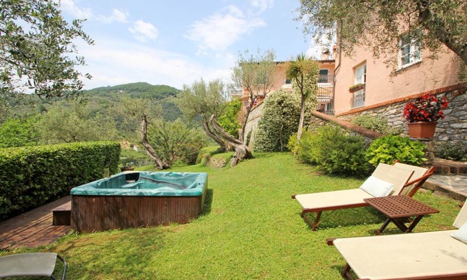 Ortonovo House | 90 m² House ∙ 2 bedrooms ∙ 4 guests