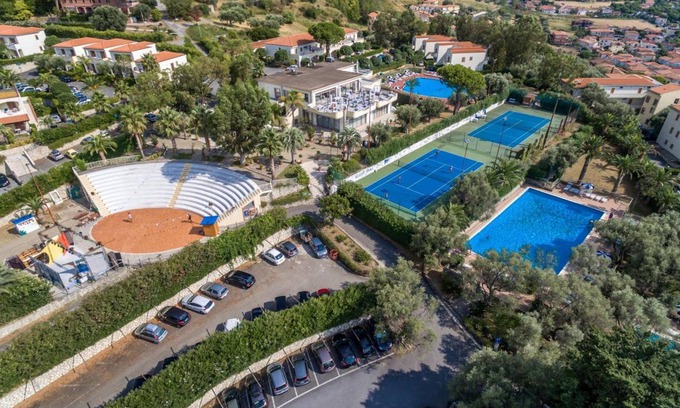 Belvedere Marittimo Apartment | 90 m² Serviced apartment ∙ 3 bedrooms ∙ 127 guests
