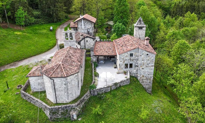 Pulfero House | 92 m² House ∙ 1 bedroom ∙ 4 guests