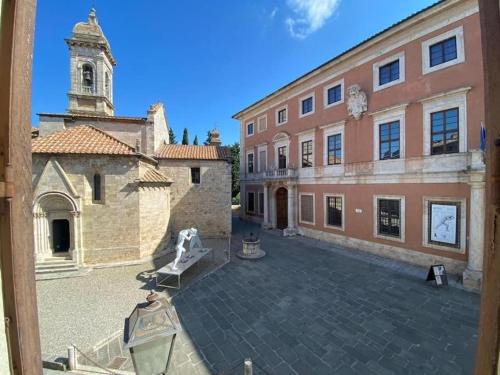 San Quirico d'Orcia Apartment | Antico Borgo