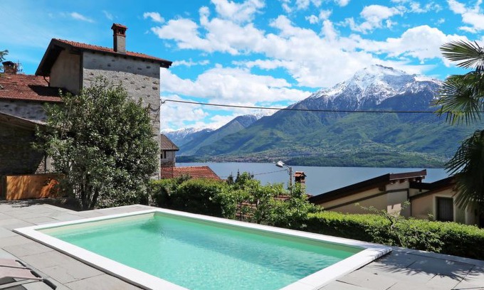 San Carlo Apartment | Apartment Artis (GRV253) in Gravedona - 4 persons, 2 bedrooms