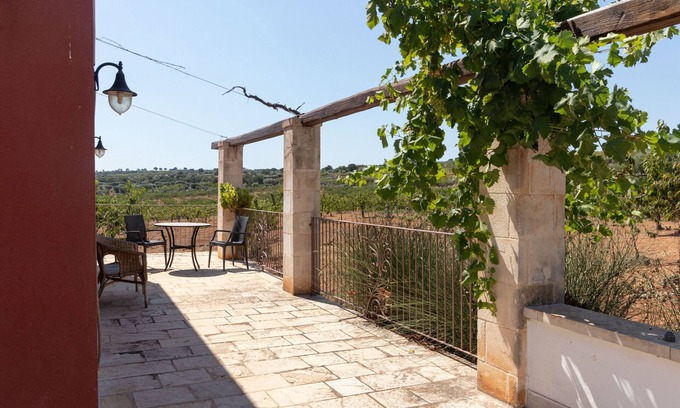 Alcanterini Apartment | Apartment 'Casa Rossa' with Private Terrace, Private Garden and Air Conditioning