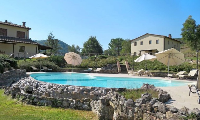Gambassi Terme Apartment | Apartment La Grotta dell'Eremita in Gambassi Terme - 6 persons, 2 bedrooms