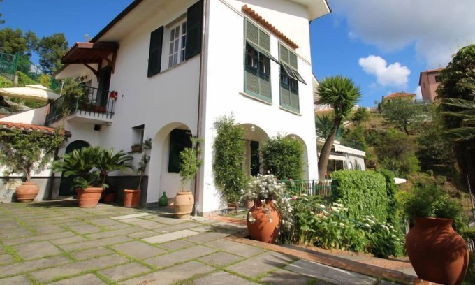 Casarza Ligure Apartment | Apartment U Besugu in Casarza Ligure - 4 persons, 1 bedrooms