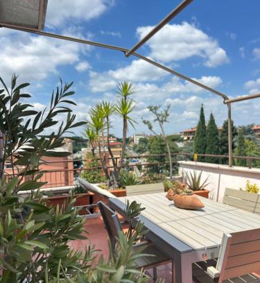 Quartiere XXVII Primavalle Apartment | Appartamento con Terrazza vicino Gemelli e Vaticano