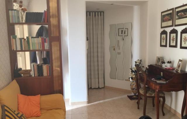 San Giovanni Apartment | Appartamento per Turisti metro Furio Camillo