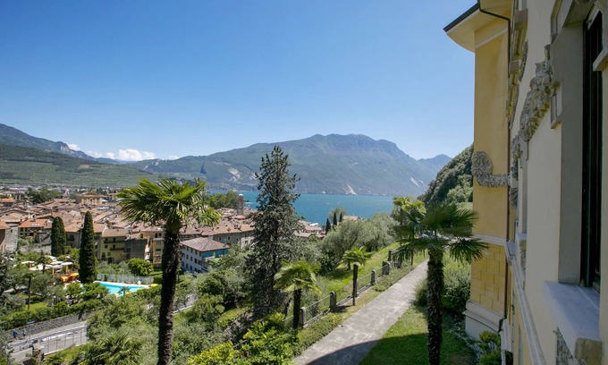 Riva del Garda Apartment | Appartamento Villa Lina, Riva del Garda, Italy