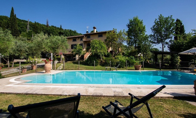 Castiglion Fiorentino Villa | Beautiful private villa with private pool, A/C, WIFI, TV, terrace and pets allowed, close to Are.