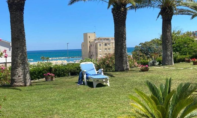 Lido Riccio Bed & Breakfast | Bed and breakfast ∙ 4 guests