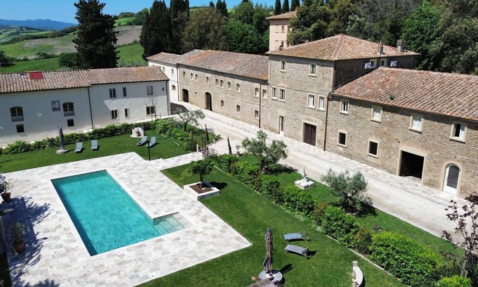 Volterra Villa | Borgo Ariano 4 – Apartment with pool