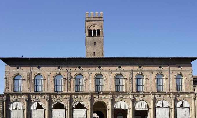 Historic Center Hotel | Casa Isolani Piazza Maggiore 1.0
