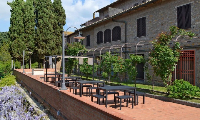 San Vivaldo Villa | Cosy apartment in villa for 6 people with pool, WIFI, TV, terrace, pets allowed and parking