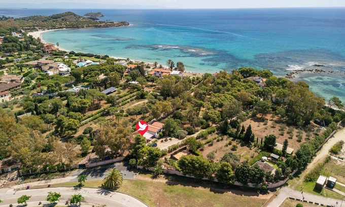 Nora Villa | Cosy apartment in villa for 7 guests with A/C, WIFI, TV and patio