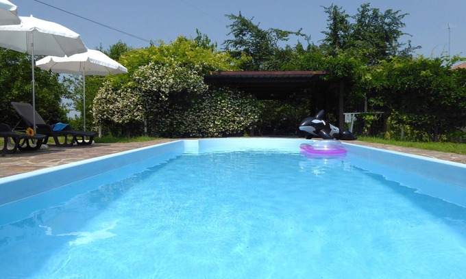 Silea House | Cosy apartment in villa for 10 people with pool, A/C, WIFI and terrace
