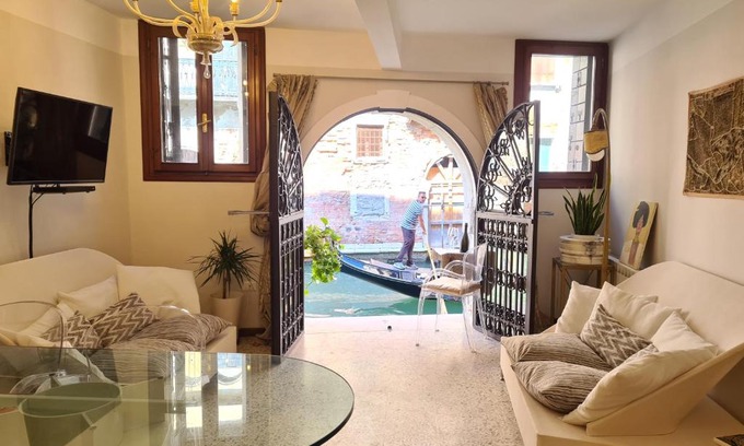San Polo House | Frari Luxury Apartment