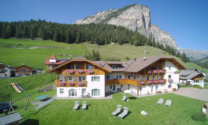Selva di Val Gardena Hotel | Garni La Majon