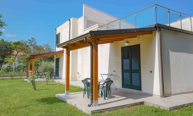 Marina di Zambrone Apartment | Holiday apartment with air conditioning