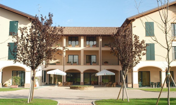 Montecchio Emilia Hotel | Hotel Conteverde