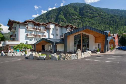 Fucine Hotel | Hotel Santoni