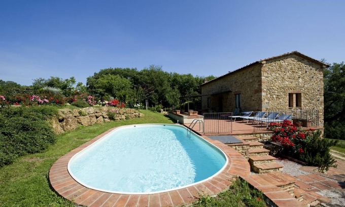 Radicondoli House | House ∙ 4 bedrooms ∙ 8 guests