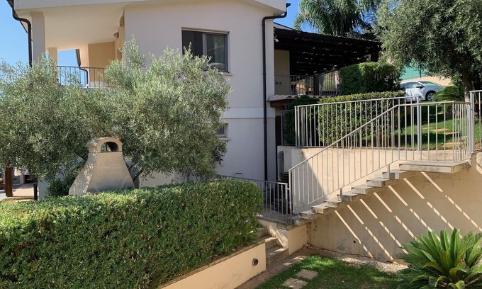 Solanas House | House with garden 100 meters from the beach