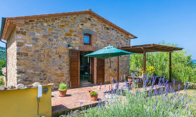 Castelnuovo di Val di Cecina Apartment | 80 m² Apartment ∙ 3 bedrooms ∙ 8 guests