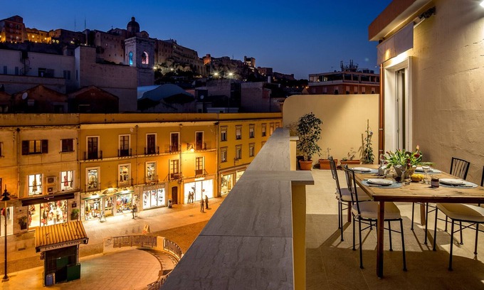 Cagliari House | La Cagliaritana - Attic in the city center