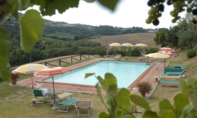San Gimignano Apartment | Lovely apartment for 4 guests with pool, WIFI, A/C, pets allowed and panoramic view