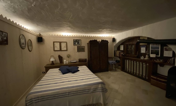 Saint-Denis Apartment | Maison Guyon Apartment La Tanière