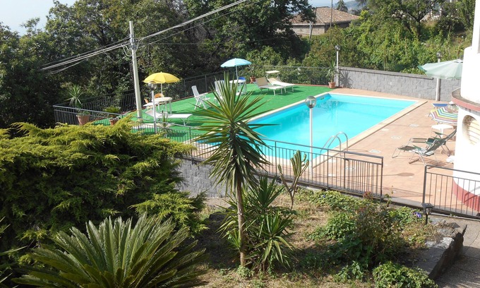 Coste House | Panoramic Casavacanza in Villa with swimming pool on the slopes of Etna SUNSET